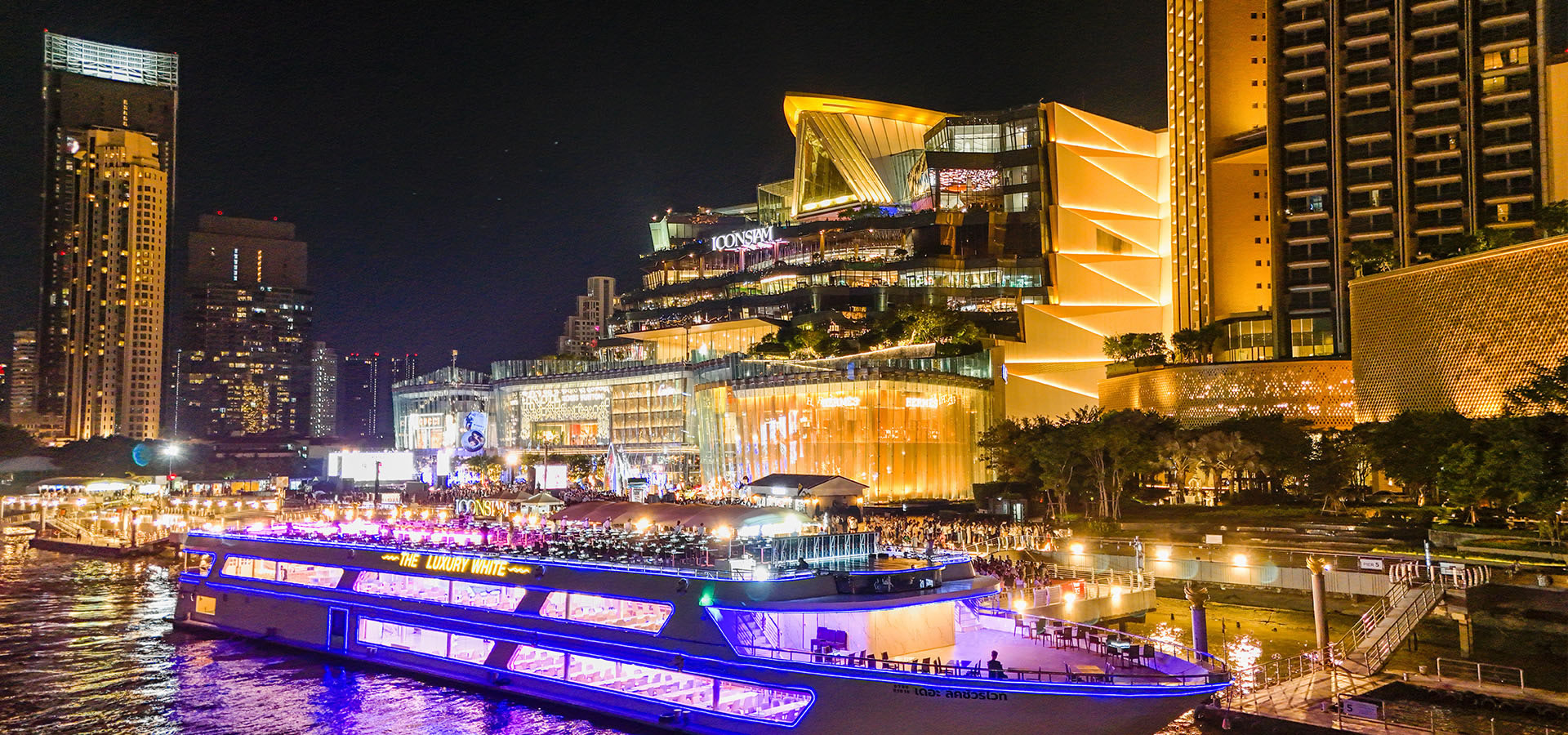 The Luxury White Dinner Cruise @ICONSIAM