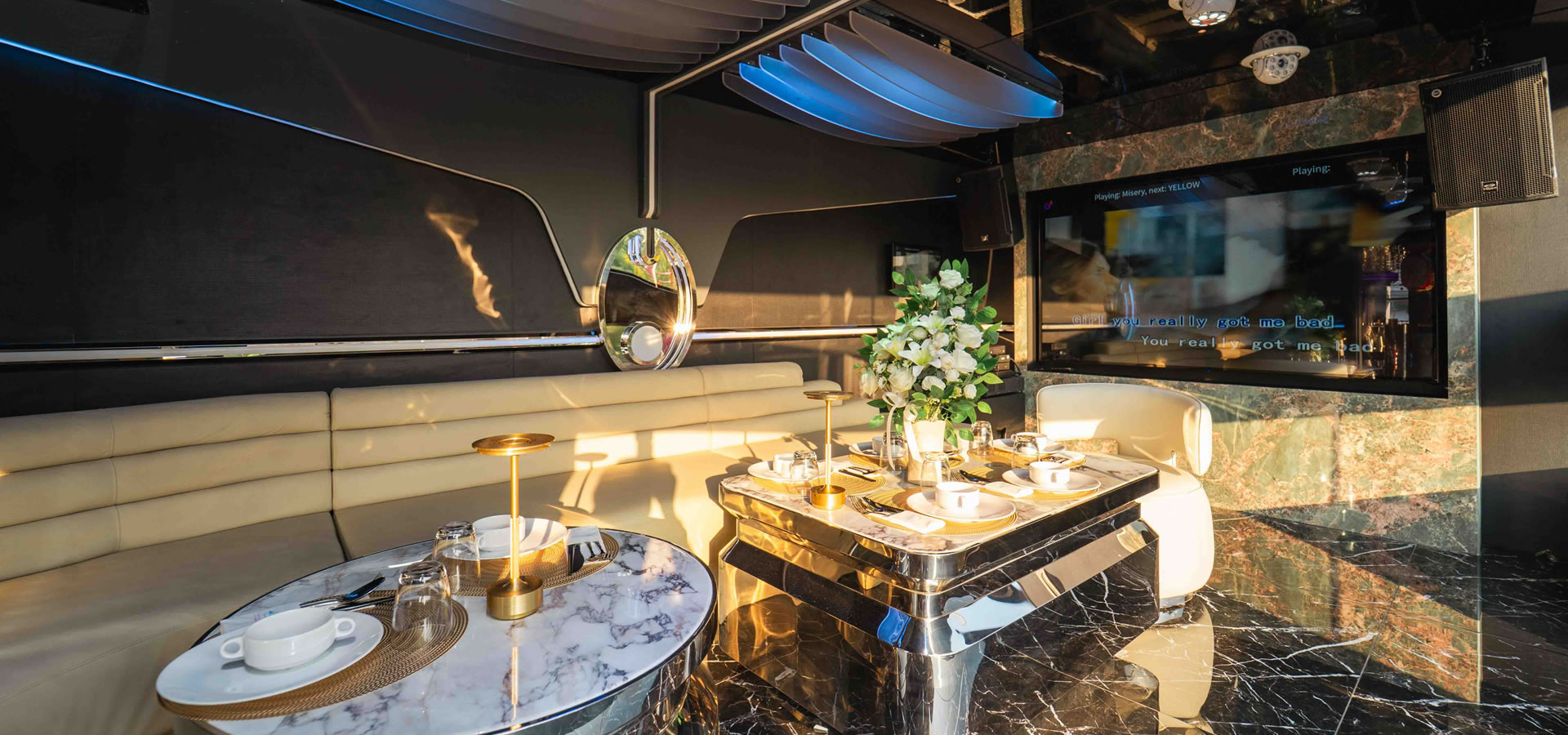 Super Galaxy Luxury Cruise @ICONSIAM