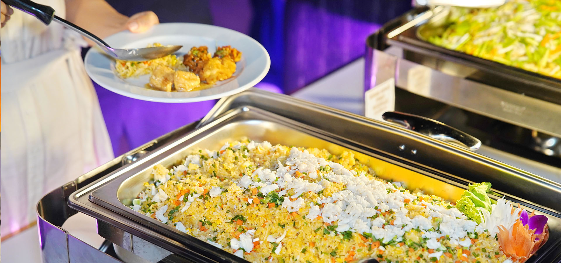 The Luxury White Dinner Cruise @ICONSIAM